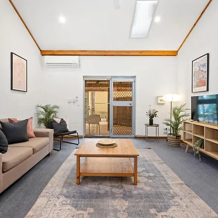 23 Cottesloe Steps To Beach - Sleeps 3 No Wifi Perth Exterior photo