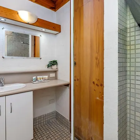 23 Cottesloe Steps To Beach - Sleeps 3 No Wifi Perth Exterior photo